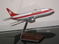Photo: Air Canada, Boeing 737-300