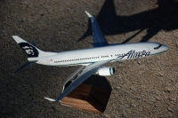 Photo: Alaska Airlines, Boeing 737-800
