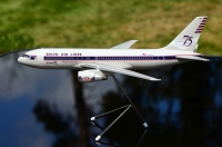 Photo: Delta, Boeing 767-200, N102DA