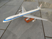 Photo: United Airlines, Douglas DC-8-61, N8070U