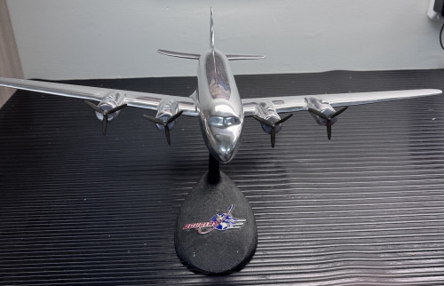 Douglas DC-4.JPG (375.97 KiB) Viewed 57768 times Douglas DC-4.JPG